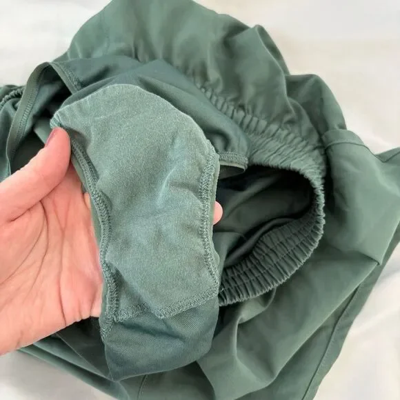 PINK Victoria's Secret Lined Active Shorts - Picture 3 of 4